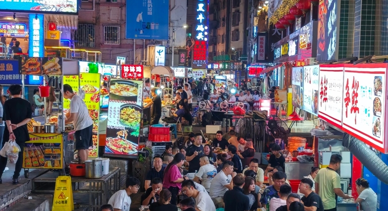 La vida nocturna de Shenzhen China &mdash; #7