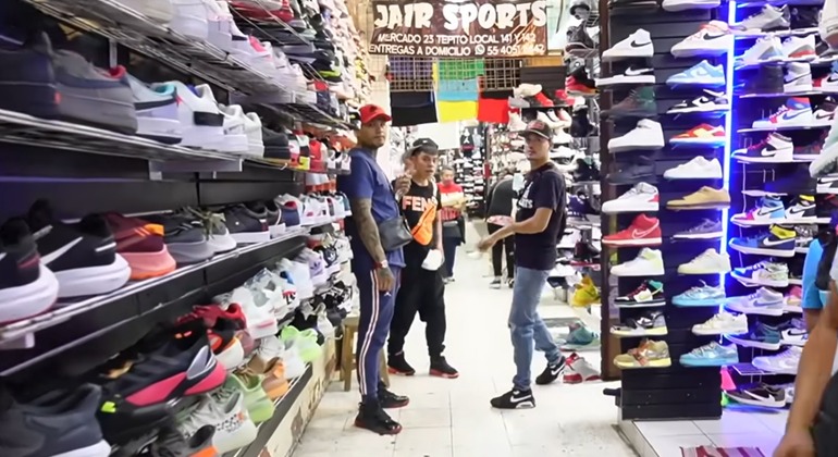 Mercados y Tianguis de CDMX: Rock Show y Tepito con Guía Local México &mdash; #5