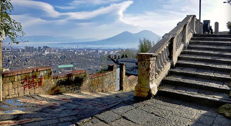 Von Castel Sant'Elmo nach Spaccanapoli: Kostenlose historische Panoramatour