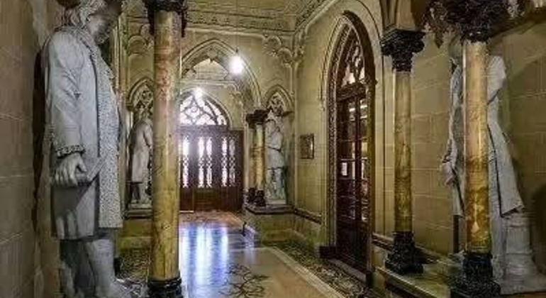 history-and-nature-walking-tour-through-the-prado-en-13