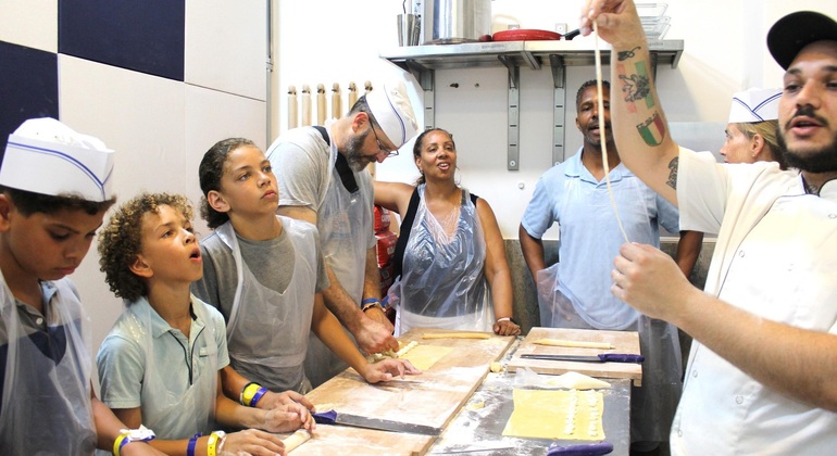 Naples: Pasta Making Class with Starter and Drink