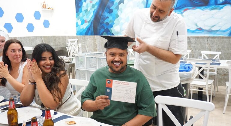 Napoli: Laboratorio di preparazione della pizza con bevanda e aperitivo Italia &mdash; #27