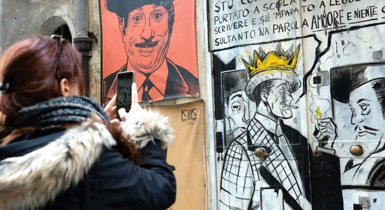 Naples: Spanish Quarters Street Art Tour Italy &mdash; #10