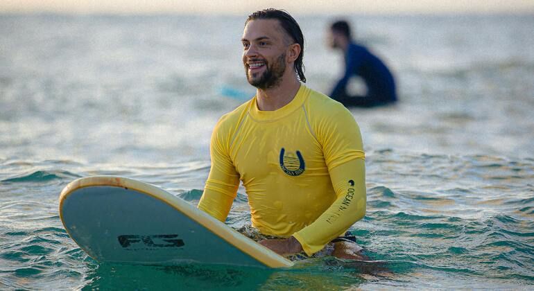 Pura Vibra Surf School Clase en Jaco