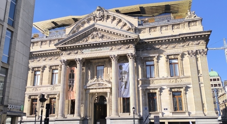 free-tour-sunset-in-the-historical-corners-of-brussels-es-1