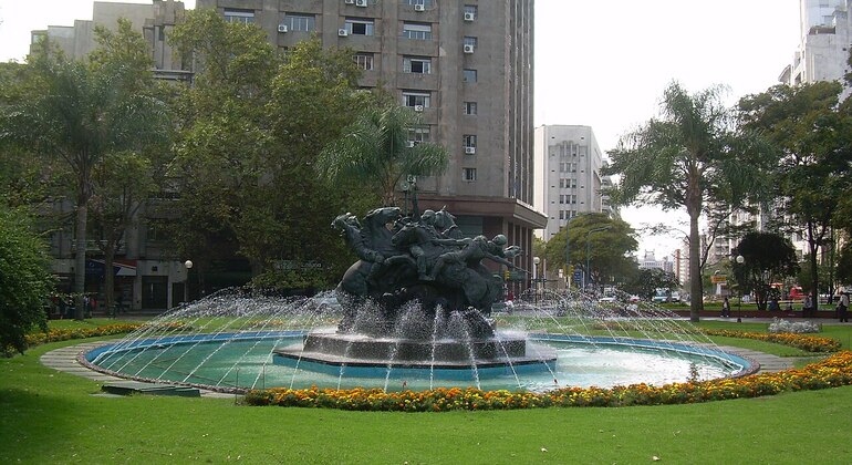 walking-tour-of-history-symbology-architecture-and-cultures-es-11