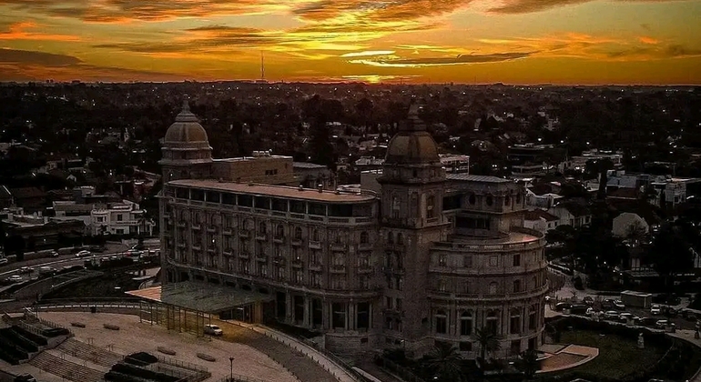 walking-tour-of-history-symbology-architecture-and-cultures-en-9