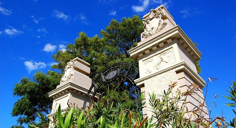 walking-tour-of-history-symbology-architecture-and-cultures-en-15