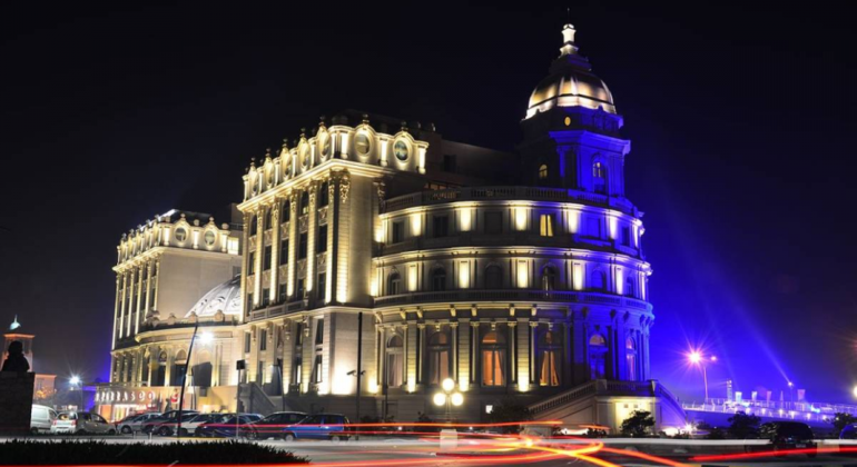 walking-tour-of-history-symbology-architecture-and-cultures-en-33