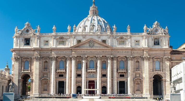 Vatican must-see; Tour of the Basilica and St. Peter's Square. Provided by Roma Gratis