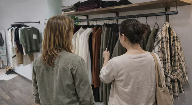 Promenade de la mode et du style : Les créateurs locaux et l'expérience du style personnel Grèce &mdash; #3