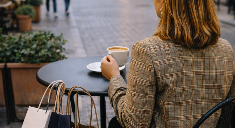 Promenade de la mode et du style : Les créateurs locaux et l'expérience du style personnel Grèce &mdash; #4