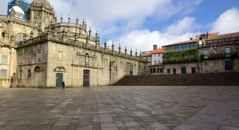 Santiago Monumental: The Cathedral's Surroundings
