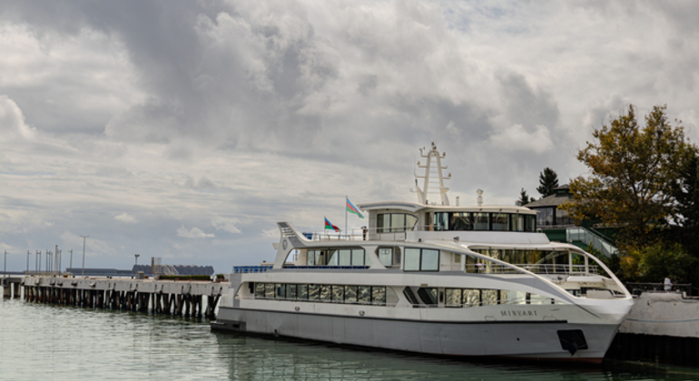 Free Tour: Modern Baku Skyline & White City Walk  Azerbaijan &mdash; #13