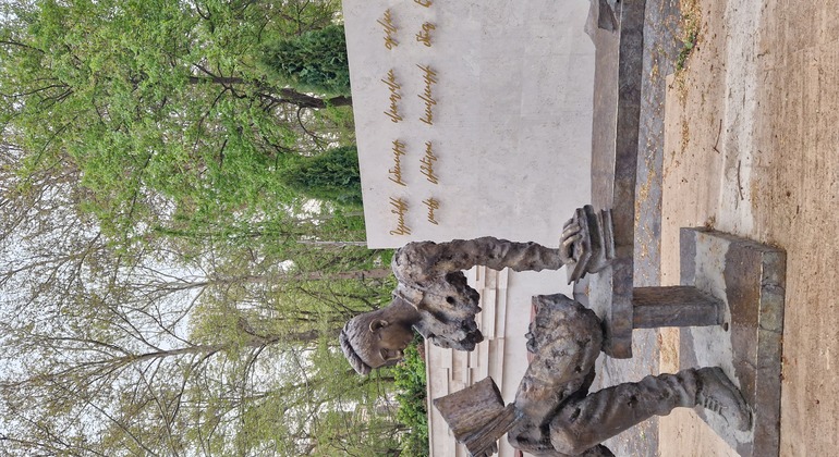 Visita guiada gratuita a pie por Ereván: Joyas ocultas y vida local Armenia &mdash; #13