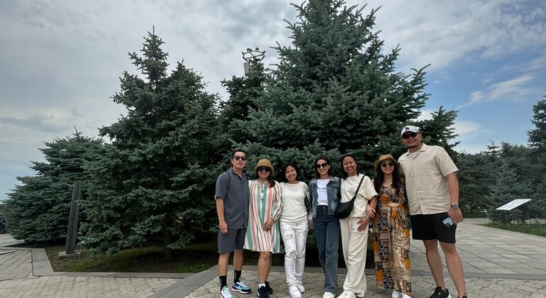 Visita guiada gratuita a pie por Ereván: Joyas ocultas y vida local Operado por Ruzanna