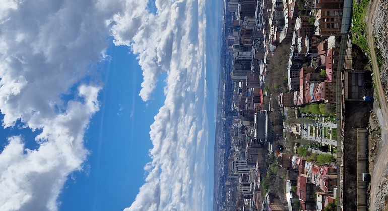 Visita guiada gratuita a pie por Ereván: Joyas ocultas y vida local Armenia &mdash; #20