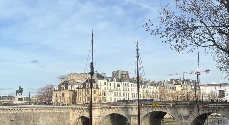 Hidden Gems of Saint-Germain-des-Prés of Paris Free Tour France &mdash; #6