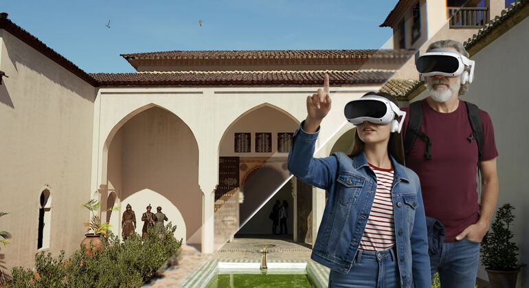 VR Walking Tour Alcazaba Malaga & Entrées incluses