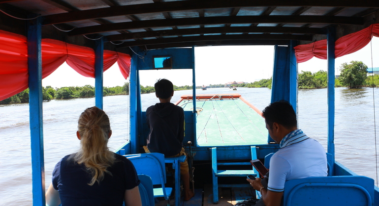 Villaggio galleggiante di Kampong Pluk e tour del tramonto del Tonle Sap da Siem Reap Cambogia &mdash; #3
