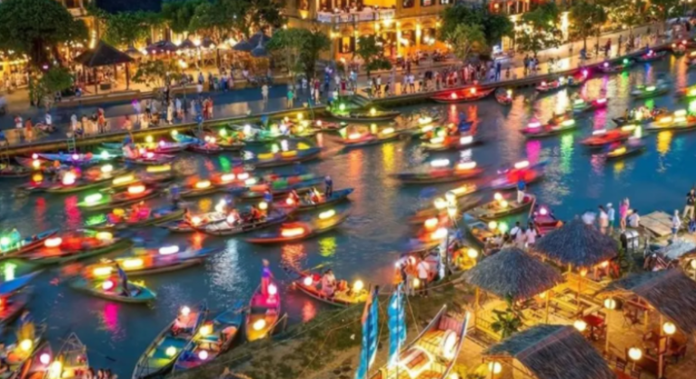 Scoprite Hoi An attraverso i suoi colori, il cibo e le bevande: Un tour completo Fornito da Thomas