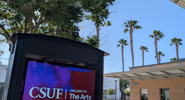 orange-county-school-free-tour-fullerton-en-2