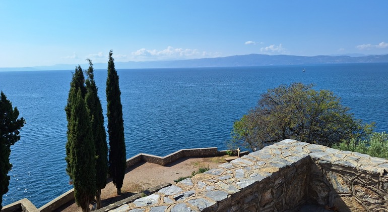 where-the-blue-waters-meet-the-ancient-streets-discover-ohrid-with-me-es-4