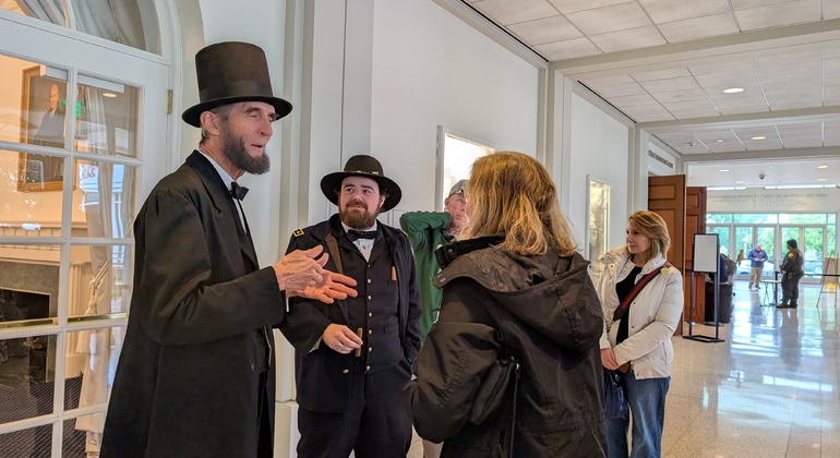 nixon-library-and-museum-tour-es-10