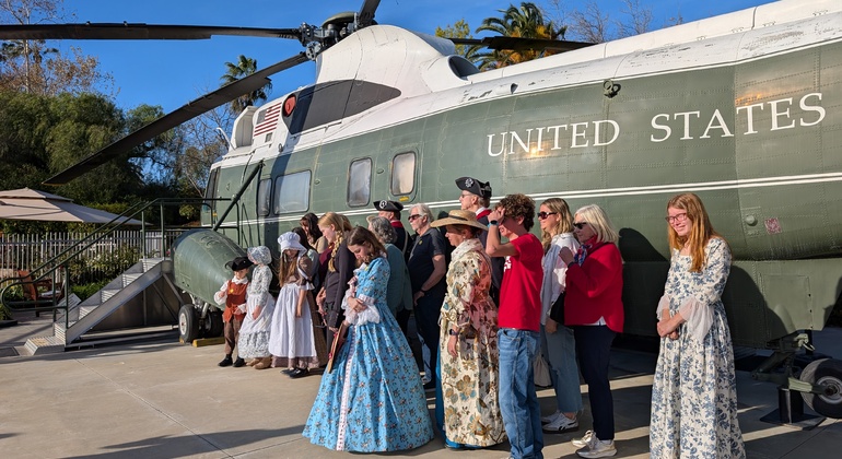 Visite de la bibliothèque et du musée Nixon avec le Dr. global.countries. &mdash; #10