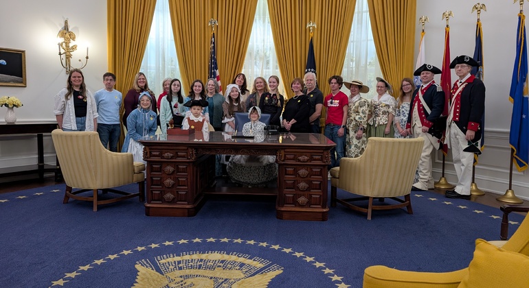 Visite de la bibliothèque et du musée Nixon avec le Dr. global.countries. &mdash; #11