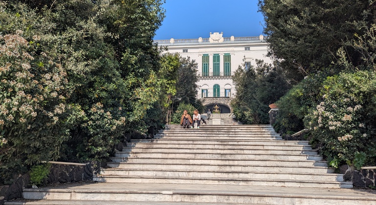 Escaliers de Naples - Urban Trekking Free Tour Italie &mdash; #3