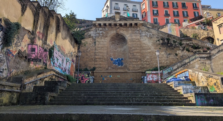 Escaliers de Naples - Urban Trekking Free Tour Italie &mdash; #13