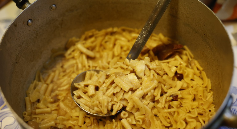 Napoli: Autentico Pranzo con Musica & Quartieri Spagnoli Tour Italia &mdash; #12