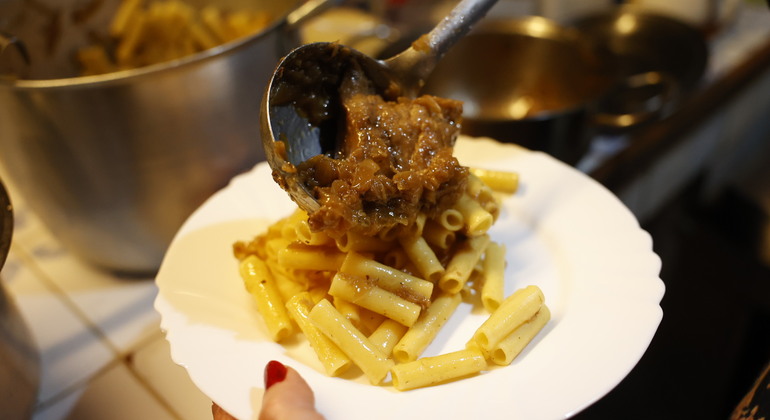 Napoli: Autentico Pranzo con Musica & Quartieri Spagnoli Tour Italia &mdash; #4