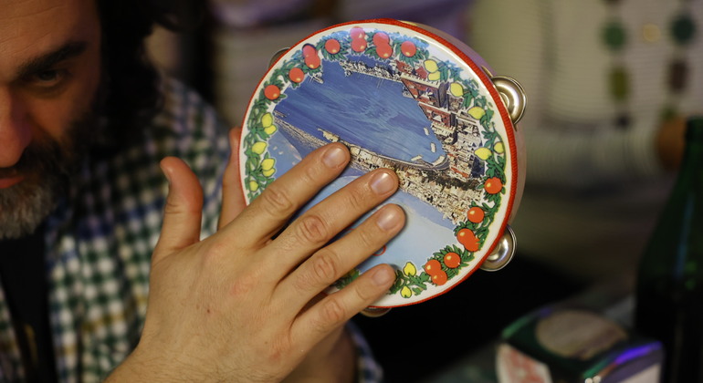 Napoli: Autentico Pranzo con Musica & Quartieri Spagnoli Tour Italia &mdash; #29