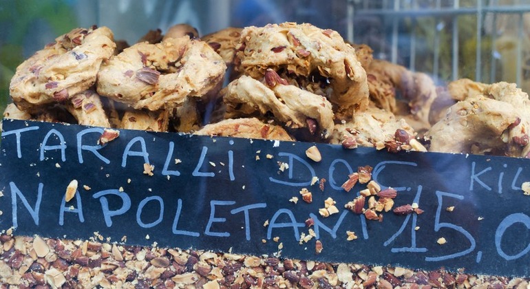 Tour dei sapori nascosti di Napoli: La via segreta del cibo locale Italia &mdash; #13