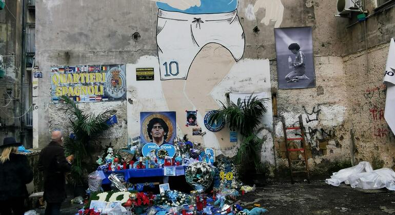 Tour dei sapori nascosti di Napoli: La via segreta del cibo locale Italia &mdash; #32