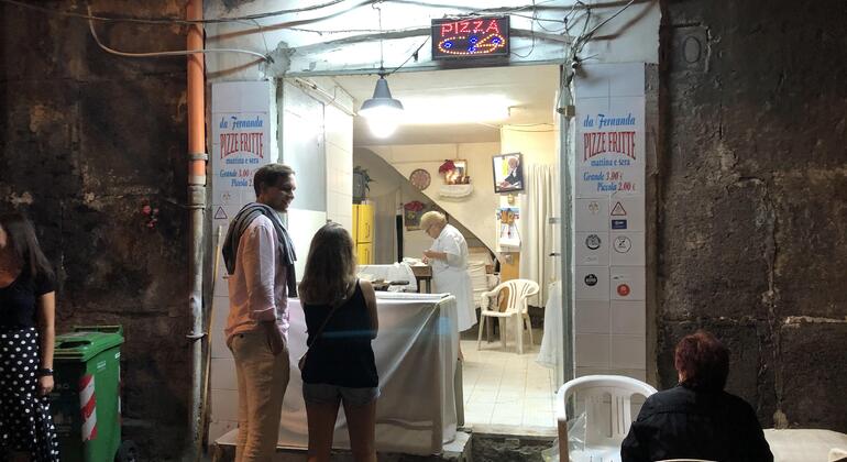 Tour dei sapori nascosti di Napoli: La via segreta del cibo locale Italia &mdash; #36