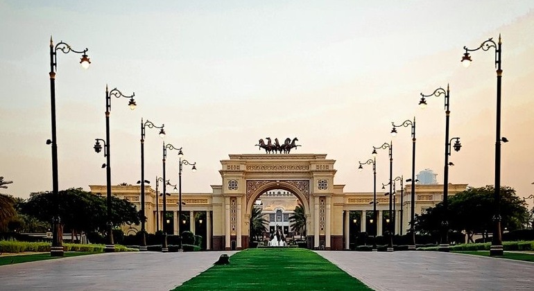 Tour di mezza giornata di Dubai con giro in Abra, tè al latte di cammello e guida Emirati Arabi Uniti &mdash; #5