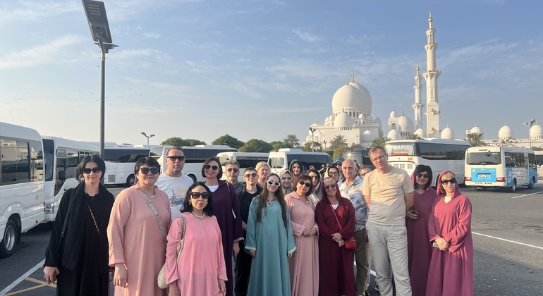 Tour di mezza giornata di Dubai con giro in Abra, tè al latte di cammello e guida Emirati Arabi Uniti &mdash; #17