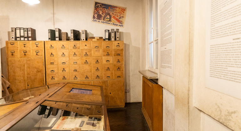 schindlers-factory-museum-guided-tour-es-9