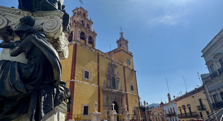 historical-downtown-tour-in-guanajuato-en-1