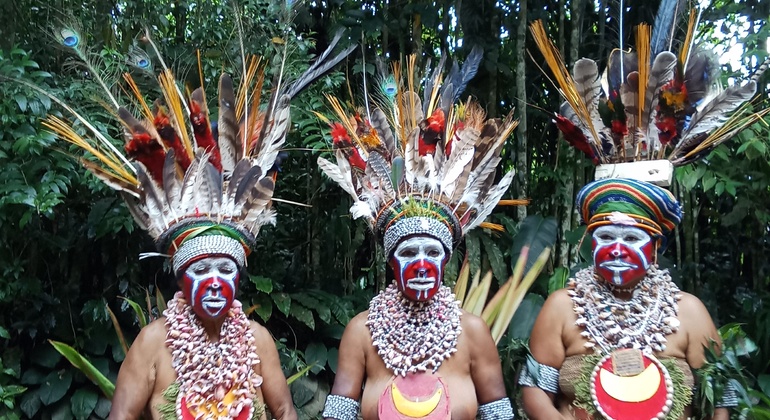 Best of Papua New Guinea: Authentic Local Travel Tour