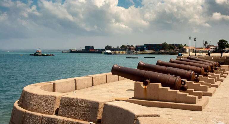 Rundgang durch Stone Town: Entdecken Sie das Herz von Sansibar Bereitgestellt von Juma