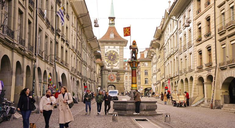 Tour gratuito alla scoperta di Berna: Capire la Svizzera  Fornito da Bartos