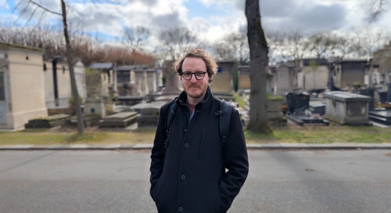 Auf Deutsch: Pariser Geschichten-Tour (Montparnasse & Eiffelturm) Bereitgestellt von Florian