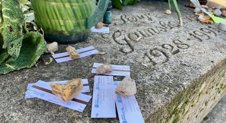 Auf Deutsch: Pariser Geschichten-Tour (Montparnasse & Eiffelturm) Frankreich &mdash; #4