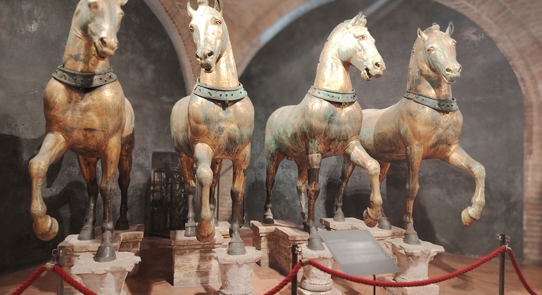 Venice: St. Mark's Basilica, Doge's Palace & Gondola Tour Italy &mdash; #16