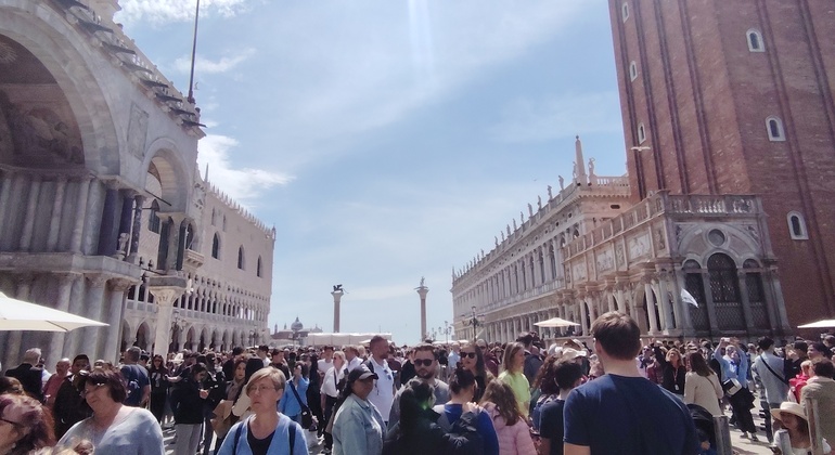 Venice: St. Mark's Basilica, Doge's Palace & Gondola Tour Italy &mdash; #29