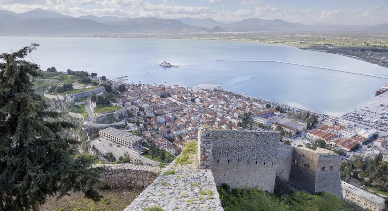 nafplio-free-walking-tour-history-castles-hidden-gems-es-2